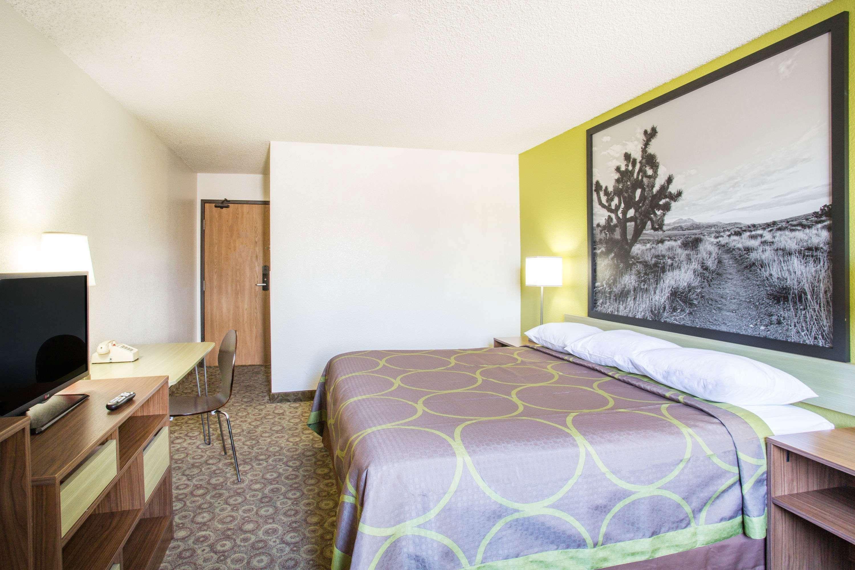 Hotel Super 8 By Wyndham Kingman Exterior foto