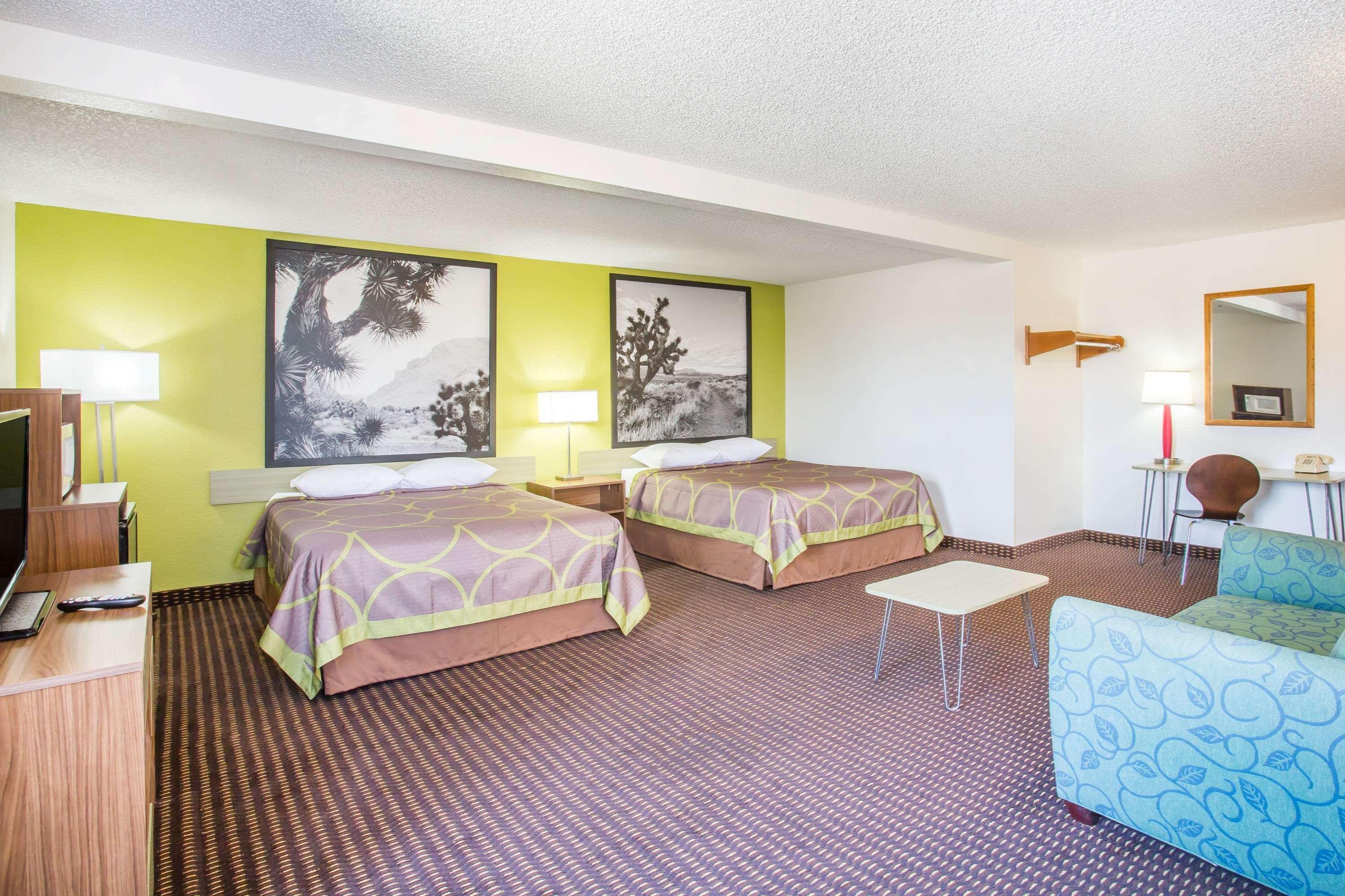 Hotel Super 8 By Wyndham Kingman Exterior foto